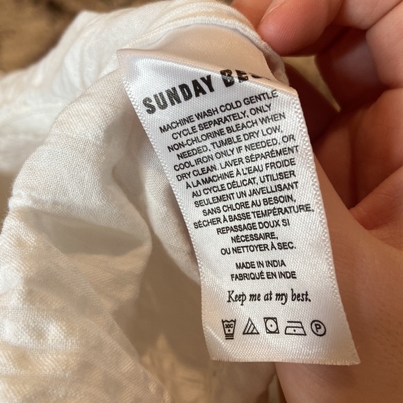 Sunday Best Aritzia Smocked White Cropped Blouse - Picture 5 of 5